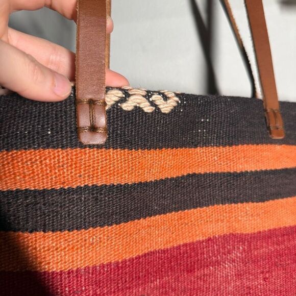 Woven Kilim rug tapestry tote bag leather straps Turkish western Aztec medium si - Picture 4 of 15